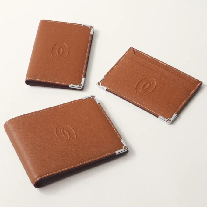 Card Holder, Must