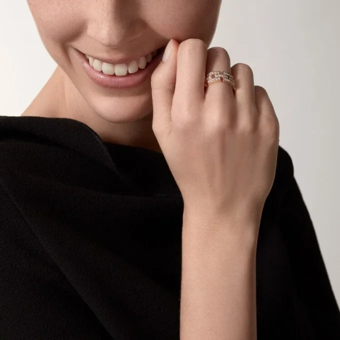 Maillon Panthere Ring, 3 Half Diamond-Paved Rows – Pink Gold, Diamonds – Cartier