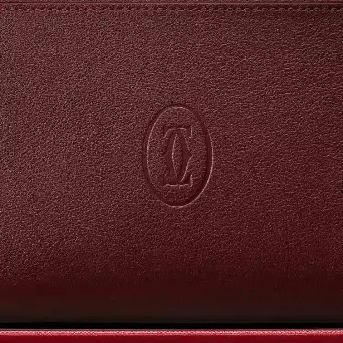 Zipped International Wallet, Must De Cartier – Burgundy Calfskin, Golden Finish – Cartier